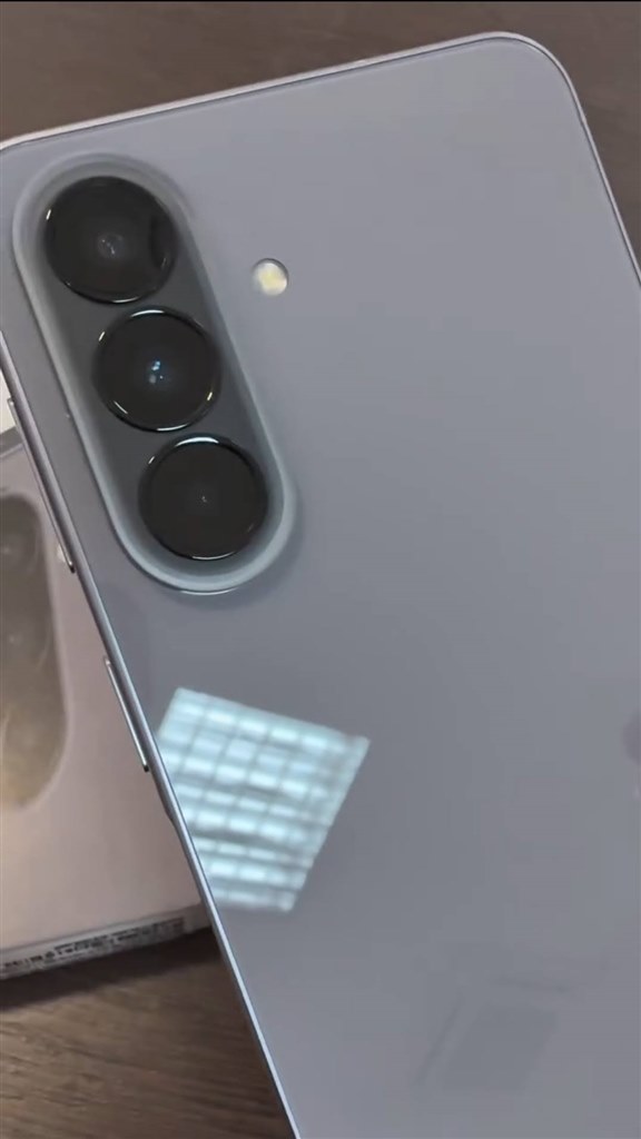 薄型軽量の大画面ミドルレンジモデルGalaxy』 サムスン Galaxy A57 5G
