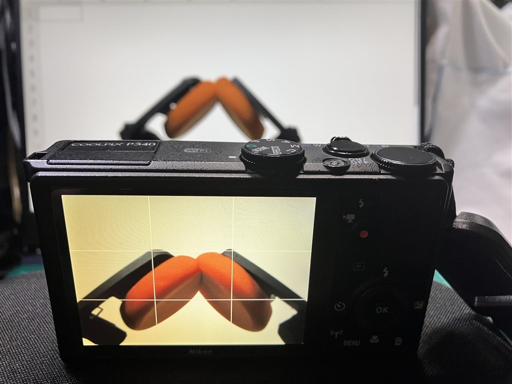 メカニカルなカメラ感が好き』 ニコン COOLPIX P340 [ブラック