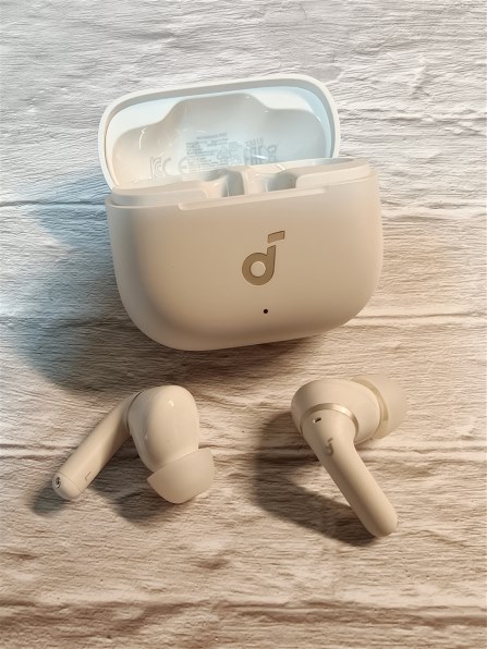 小型化とLDAC対応で隙なし、U-1万円の超優等生イヤホン』 ANKER