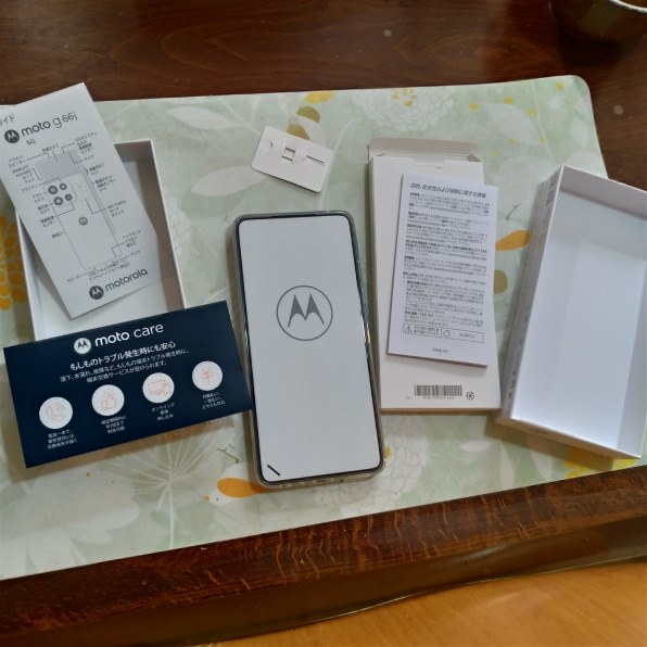 MOTOROLA moto g66j 5G SIMフリー [PANTONE Black Oyster] 価格比較