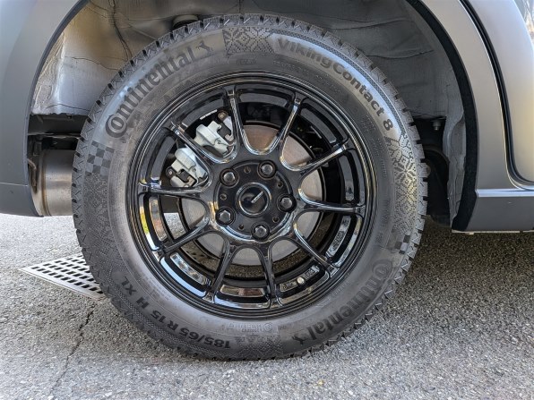 コンチネンタル [1本] VikingContact 8 185/65R15 92H XL 価格比較