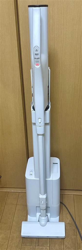 工夫されたごみ収集ボックスがよい。また掃除機としてもよい。』 日立