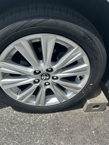 YOKOHAMA [1本] BluEarth-RV RV03 235/50R18 101V XL 価格比較 - 価格.com