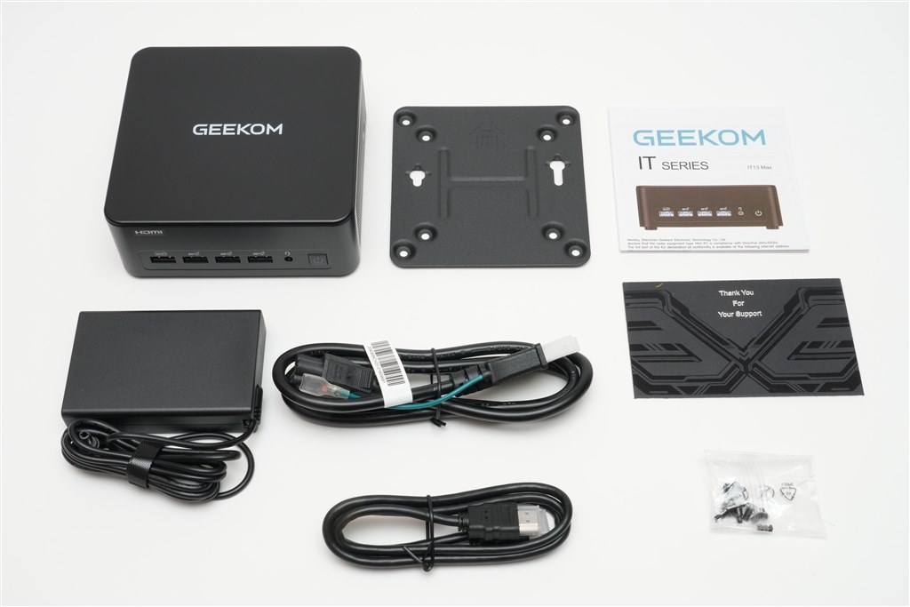 Core Ultra 9 185H搭載で約832g。持ち歩ける高性能ミニPC』 GEEKOM