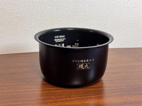 三菱電機 備長炭 炭炊釜 NJ-VS10J-W [白亜麻] 価格比較 - 価格.com