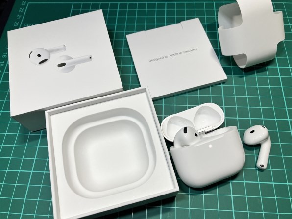 Apple AirPods 5 ワイヤレス充電ケース付き MKFT4J/A 価格比較 - 価格.com