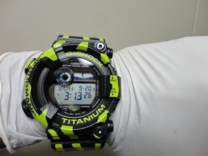 カシオ G-SHOCK フロッグマン GW-8200TPF-1JR 価格比較 - 価格.com